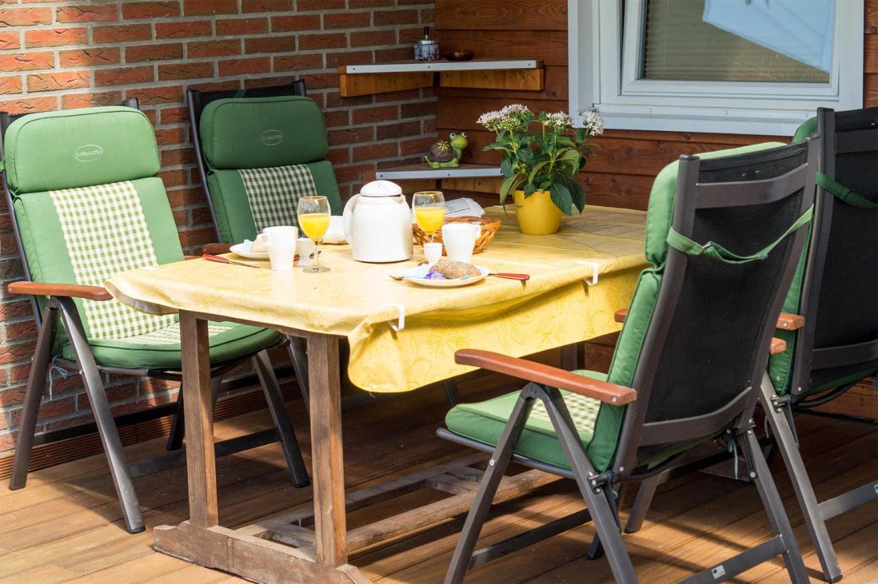 Ulm3 Bungalow Im Ulmenweg ニーンドルフ エクステリア 写真