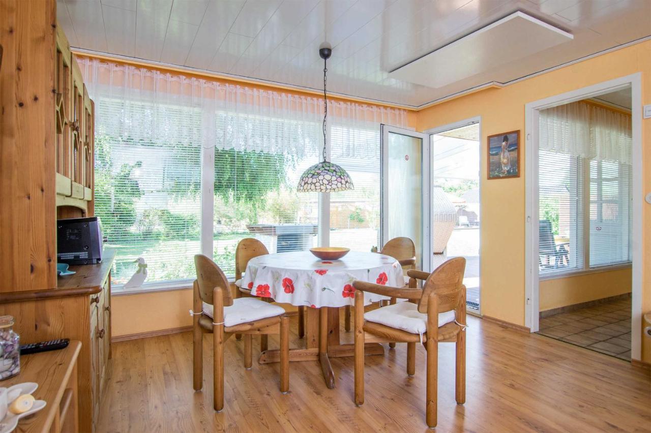 Ulm3 Bungalow Im Ulmenweg ニーンドルフ エクステリア 写真
